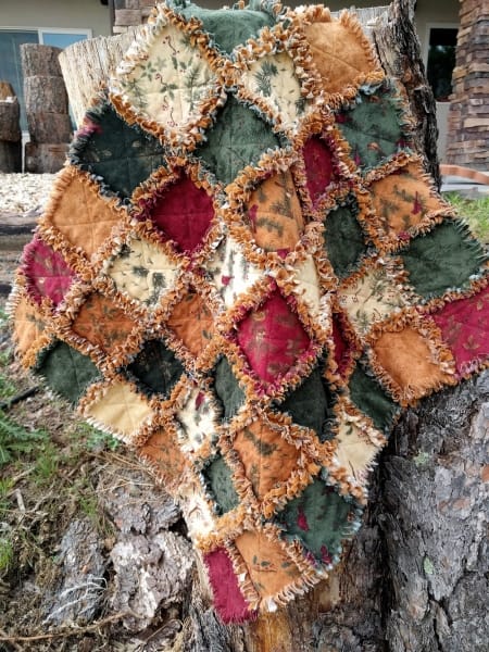 Sugar PIne Hill Prefringed Flannel Rag Quilt Kit-0